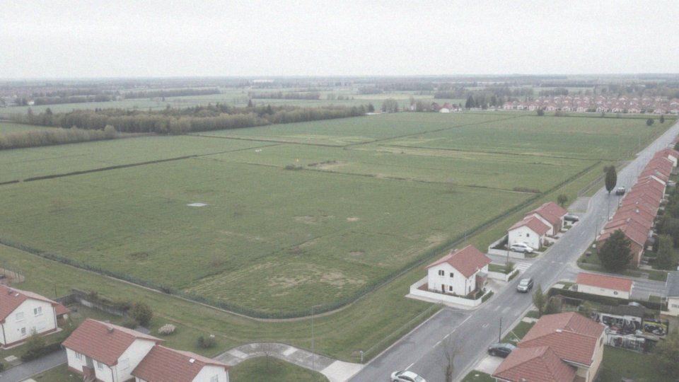 Jak analizuje się zgodność podziału działki z miejscowym planem zagospodarowania przestrzennego?